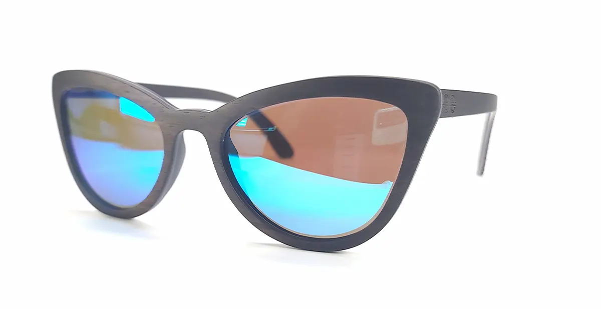 Lunettes en bois Essenciel pour formes de visage ovales et triangulaires