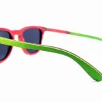 Monture carrée San Diego avec branches robustes, idéale pour les styles sportif et tendance.