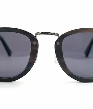 Gros plan détails métal lunettes Mansfield, charme et élégance hollywoodiens intemporels