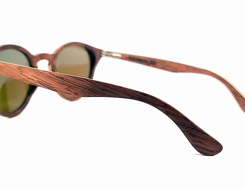 Verres Catégorie 3 UV400 des lunettes Harisson Blue pour haute protection solaire.