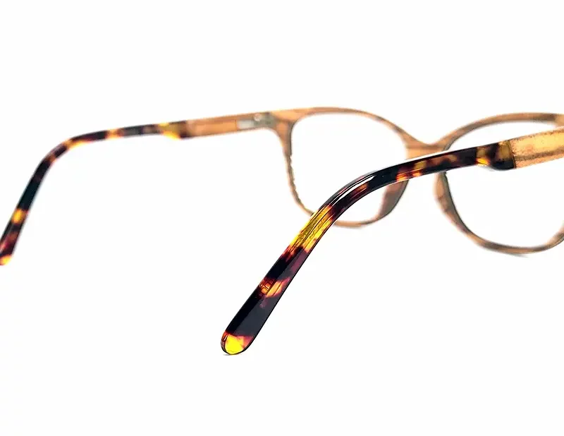 Prise de vue de la collection des lunettes de vue bois zébrano Naxos Brown