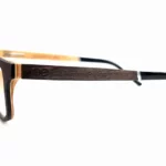 Venez découvrir nos lunettes de vue en bois rectangulaire Andros