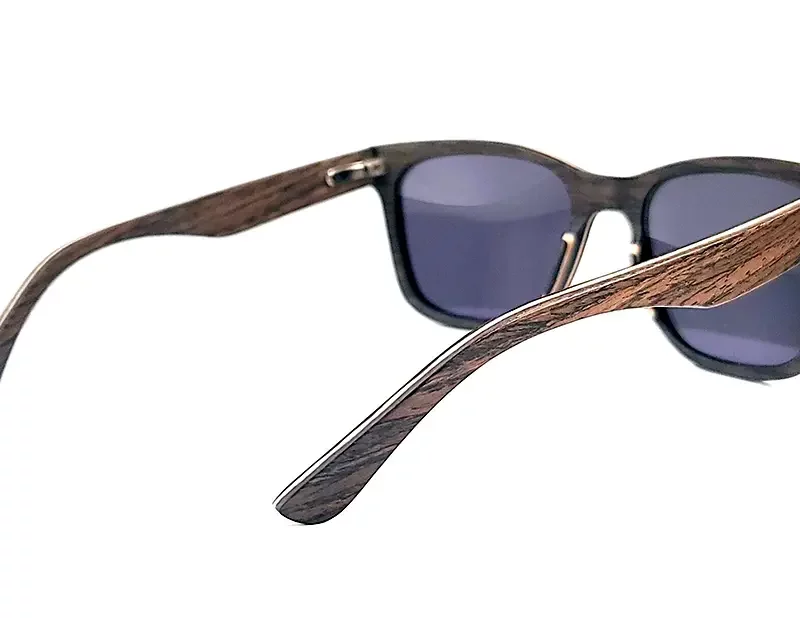 Lunettes de soleil carrées en bois de chêne