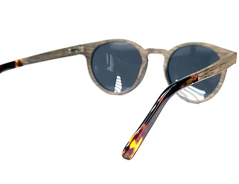 Lunettes de soleil en bois rondes de la collection Paul