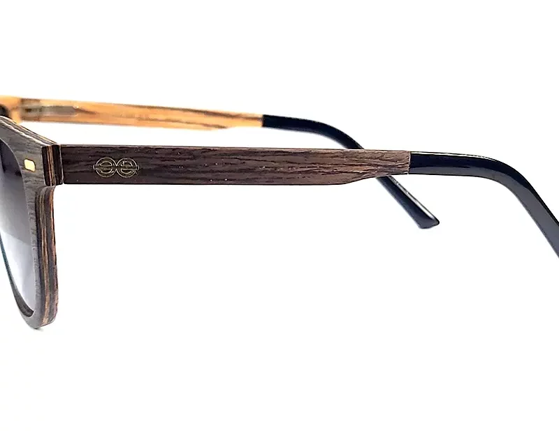 Prise de vue des lunettes de soleil en bois Falcon