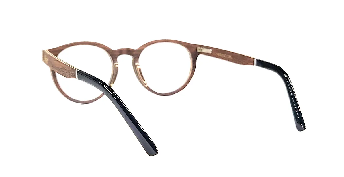 Découvrez nos lunettes de vue en bois noyer Sedna.