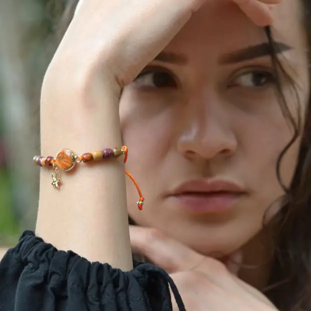 bracelet en jaspe et bois