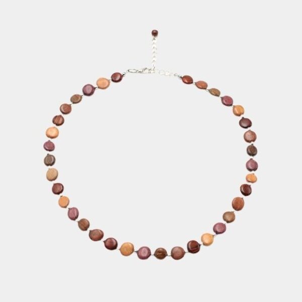 Collier bois multicolore Cecilia avec perles Amarante, Murier, Néflier et Palissandre, style écoresponsable