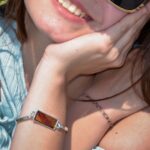 Gros plan sur la chaîne de rallonge ajustable du bracelet Orline, offrant un ajustement personnalisé.