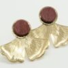 Boucles d'oreilles ginkgo doré avec perle amarante, option de bois Acajou ou Amarante