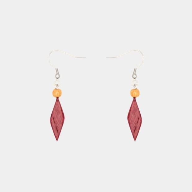 Boucles d'oreilles artisanales pendantes en bois multicolore, perle triangulaire amarante et petite perle ronde en palissandre, éco-responsables.