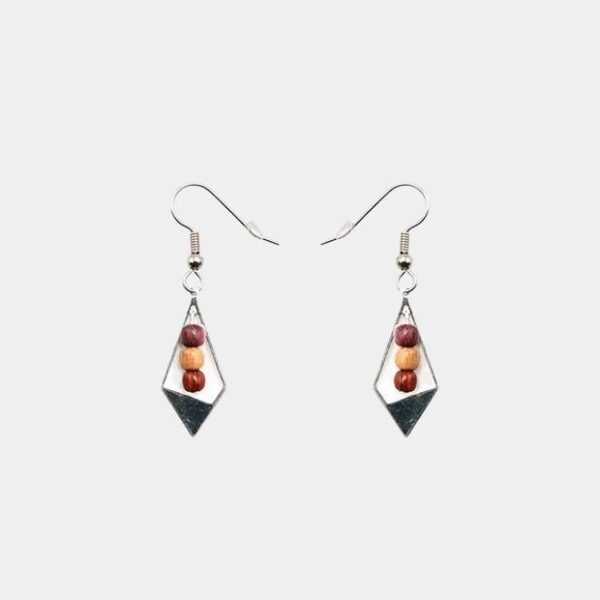 Boucles d'oreilles India en bois acajou triangle argenté élégantes