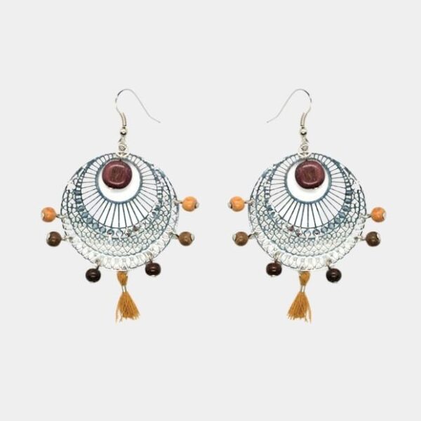 Boucles en bois multicolore avec filigrane créole et perles en essence d’amarante.