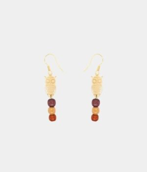 Design exclusif de boucles d'oreilles en bois et métal doré, fabriqué à la main par Essenciel.