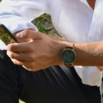Découvrez la montre Metro7 : design français, mouvement suisse, cadran raffiné et bracelet cuir interchangeable. Série limitée, livraison rapide incluse !
