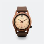 Montre homme en bois avec bracelet en cuir de noyer Moka par Essenciel