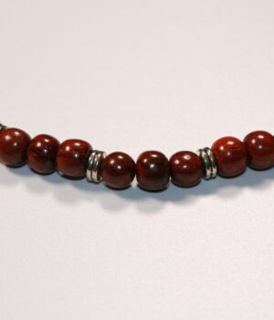 Collier en acajou pour homme, fabrication artisanale et éco-responsable