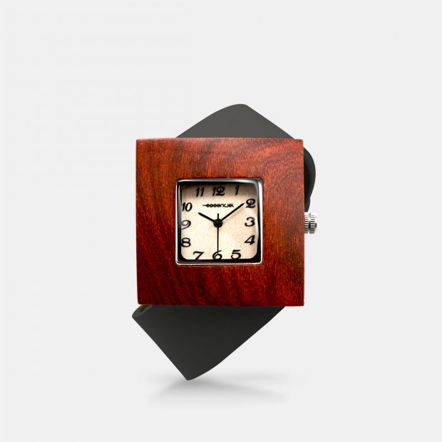 Adoptez le luxe discret de la montre Square : palissandre et cuir noir. Commandez pour découvrir la différence artisanale dès aujourd'hui !