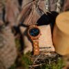 Montre femme bois de noyer design élégant quotidien