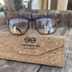 Monture KALYSPOS avec finitions élégantes et design intemporel en bois multicolore