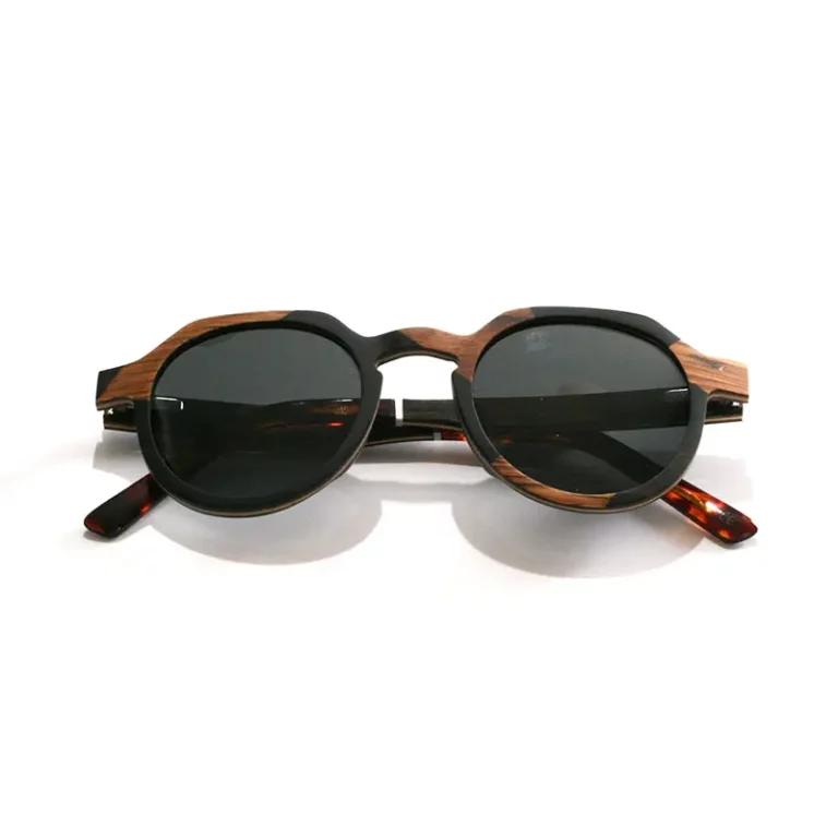 Lunettes solaires bicolores en bois pour femmes