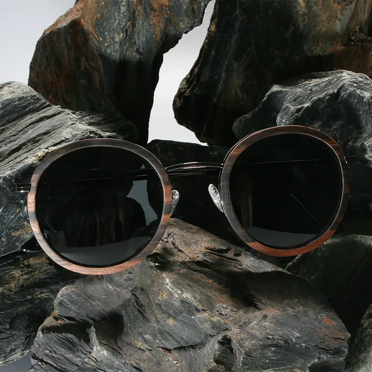 Lunettes solaires en bois de Palissandre, modèle Billy, avec monture ronde et élégante pour hommes et femmes.