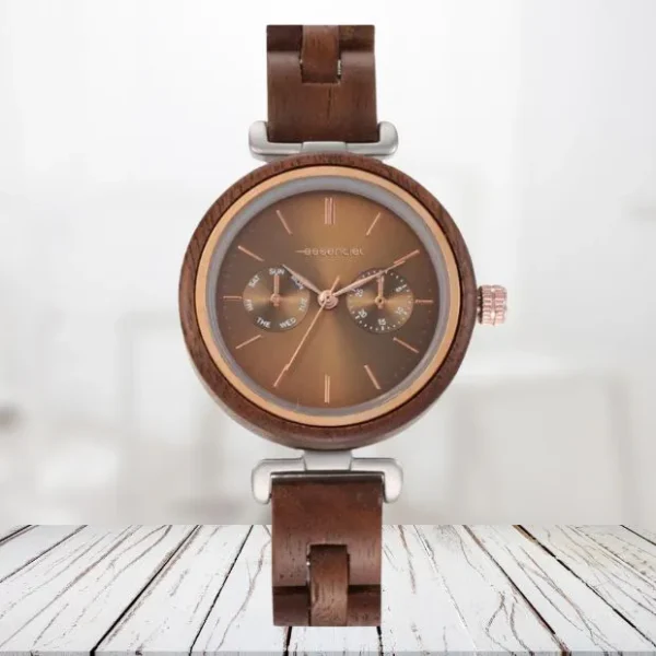 Montre femme en bois Maya avec index épurés pour une lecture facile de l’heure