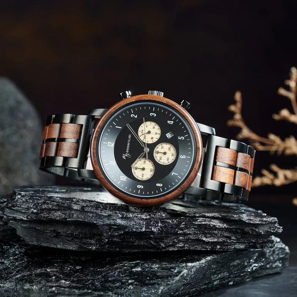 Montre bois chronographe noir Nomadis avec cadran en noyer et bracelet ajustable."
