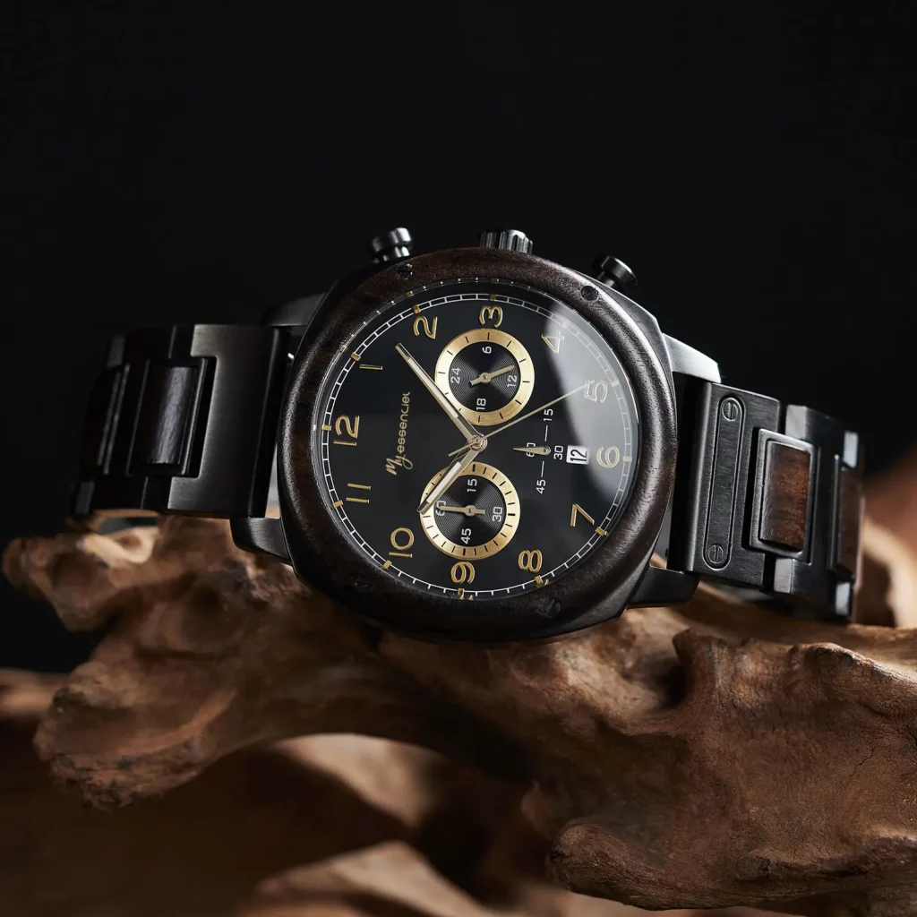 Montre en bois chronomètre pour homme avec cadran noir et bracelet en ébène.  