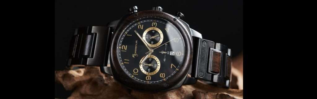 Montre en bois ébène pour homme Calibra avec boîtier en ébène de 45 mm et fonctions chronomètre.