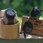 lunette de soleil bicolore bois 241XP avec la montre en bois Calibra dans son coffret