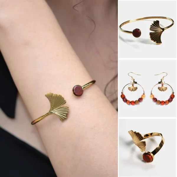 Coffret bijoux Ginkgo doré prêt à offrir, livré dans un écrin élégant avec une carte personnalisable.