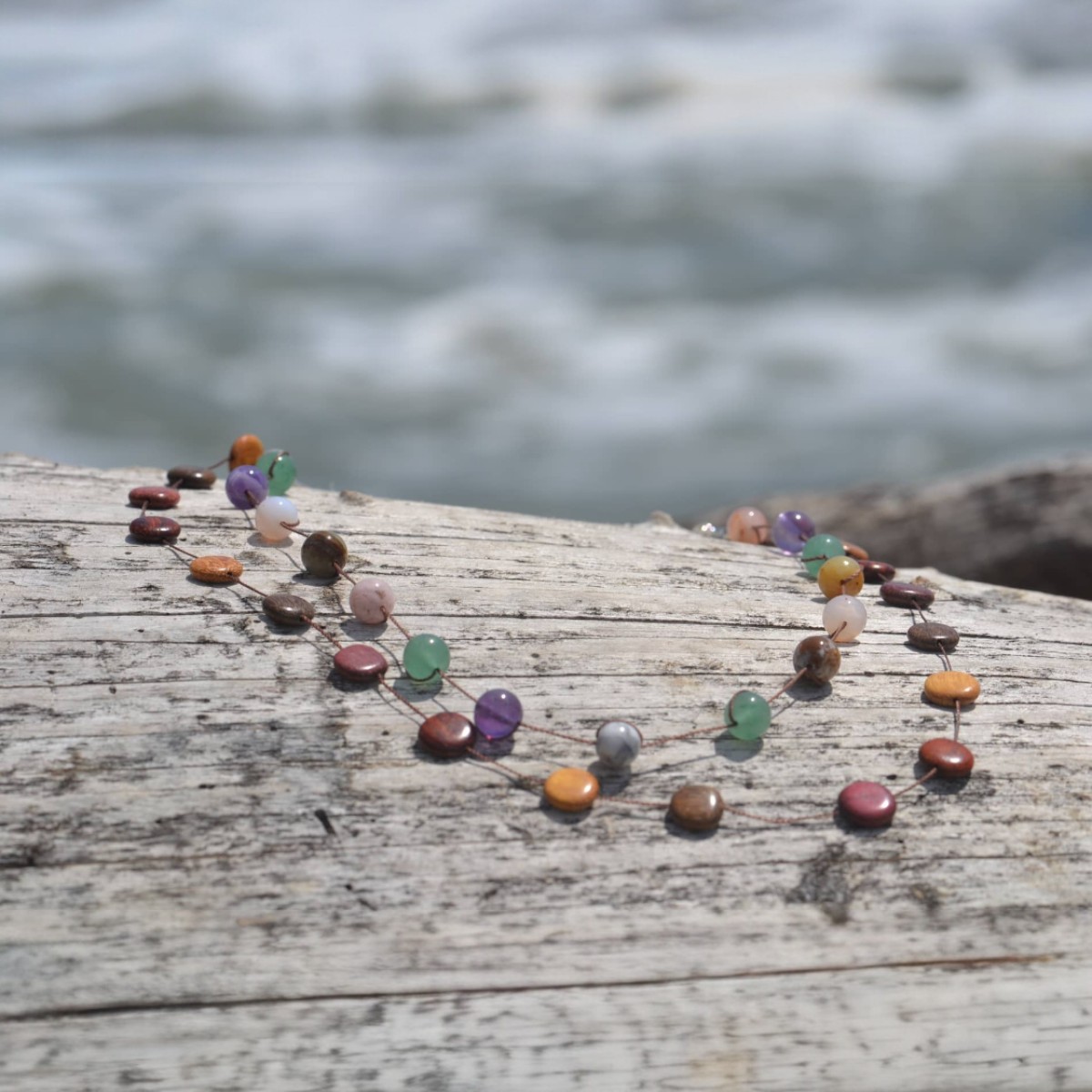 Collier bois et pierres multicolore - Maud – Image 3