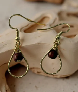 Boucles d'oreilles perle amarante et goutte doré Maelle