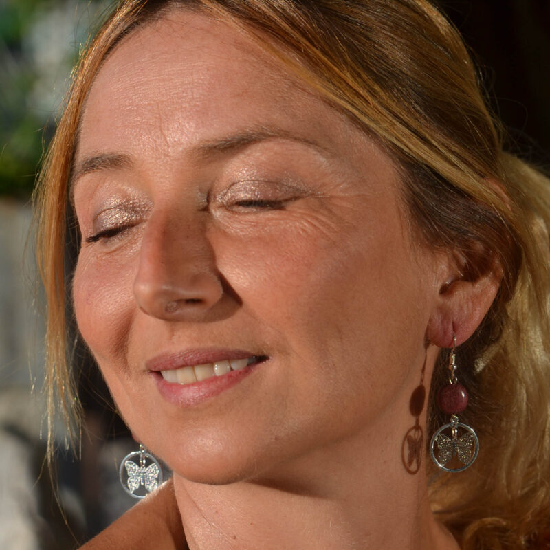 Boucles d'oreilles Amarante papillon Sasphée